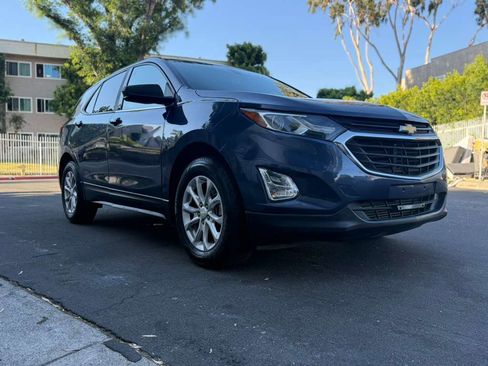 Used 2018 Chevrolet Equinox LS FWD image 15