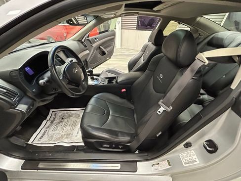 Used 2012 INFINITI G37 x w/ Premium Pkg image 42