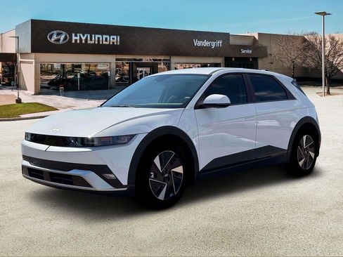 New 2026 Hyundai Ioniq 5 SEL image 2