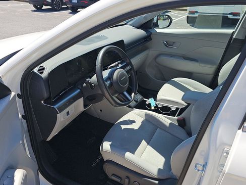 Used 2024 Hyundai Kona Limited AWD/4WD image 7