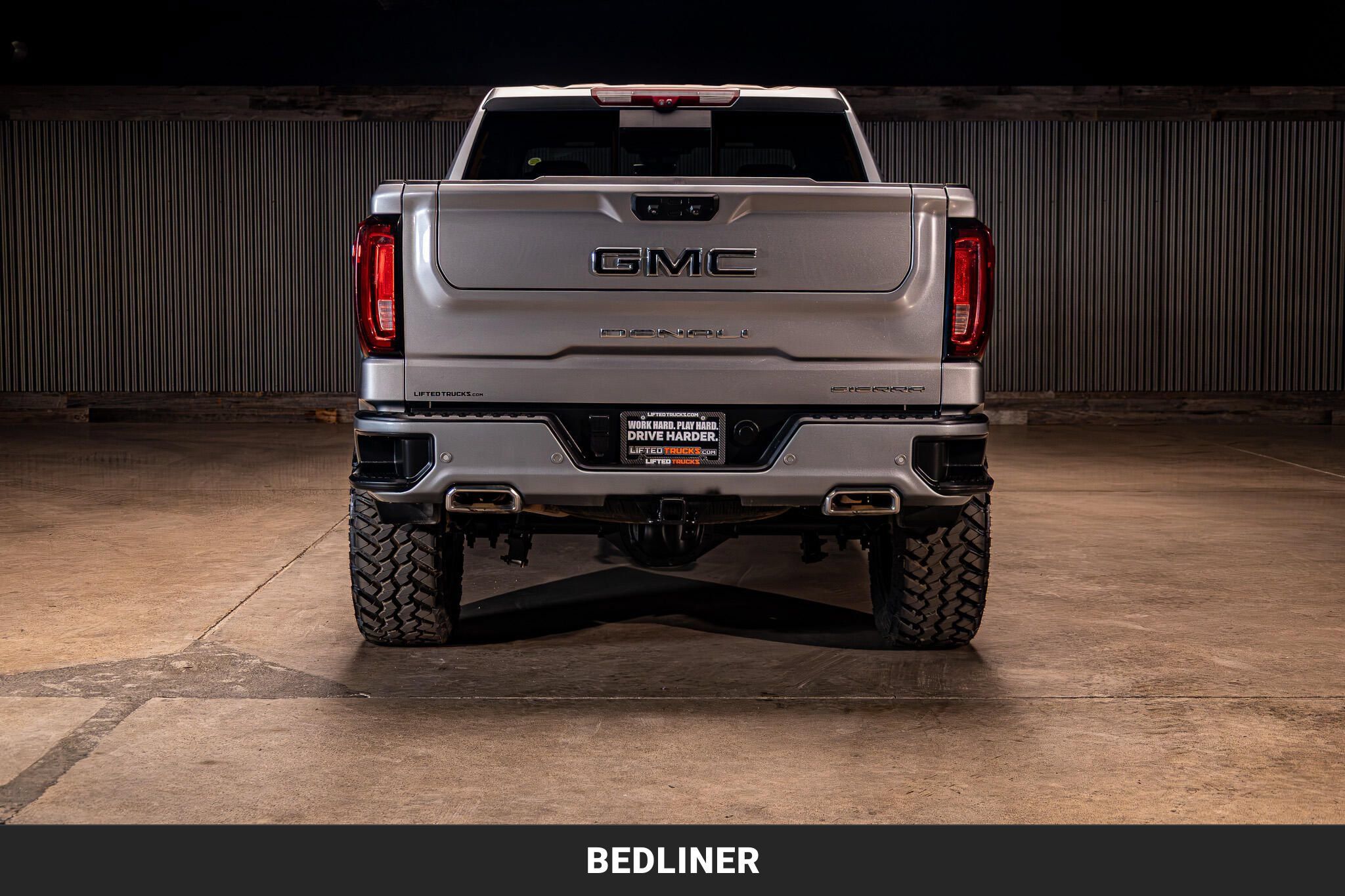 Used 2024 GMC Sierra 1500 Denali w/ Technology Package AWD/4WD image 8