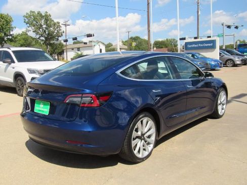 Used 2019 Tesla Model 3 Standard Range Plus image 8