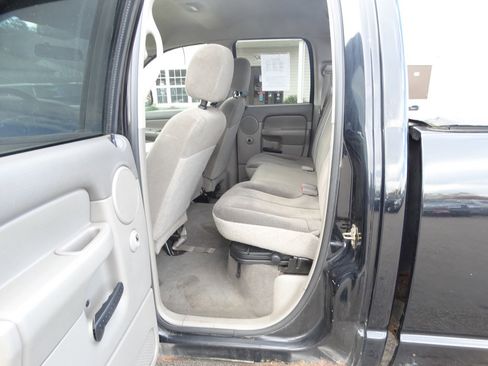 Used 2004 Dodge Ram 1500 Truck SLT w/ Quad Cab Value Group image 10