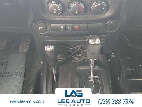 Used 2015 Jeep Wrangler Unlimited Sport w/ Connectivity Group image 15