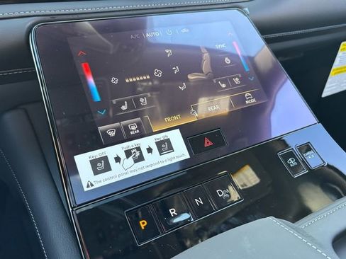 New 2026 INFINITI QX80 Autograph w/ Premium Cargo Package image 25