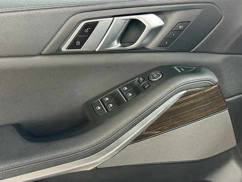 Used 2021 BMW X5 sDrive40i w/ Premium Package image 18