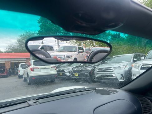 Used 2004 Porsche Boxster S image 17