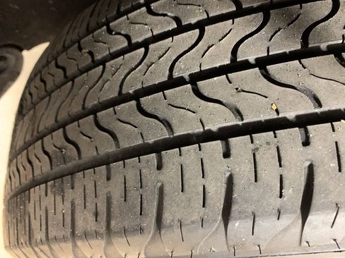 Used 2022 Toyota RAV4 XLE w/ Convenience Package image 38