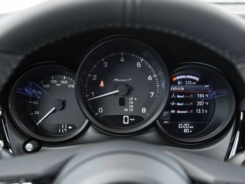 Used 2025 Porsche Macan Turbo image 14