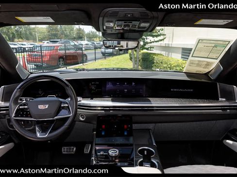Used 2025 Cadillac Escalade V AWD/4WD image 63