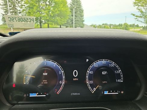 Used 2023 Jeep Grand Cherokee Limited AWD/4WD image 21