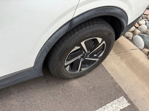 Used 2023 Kia Sportage LX image 11