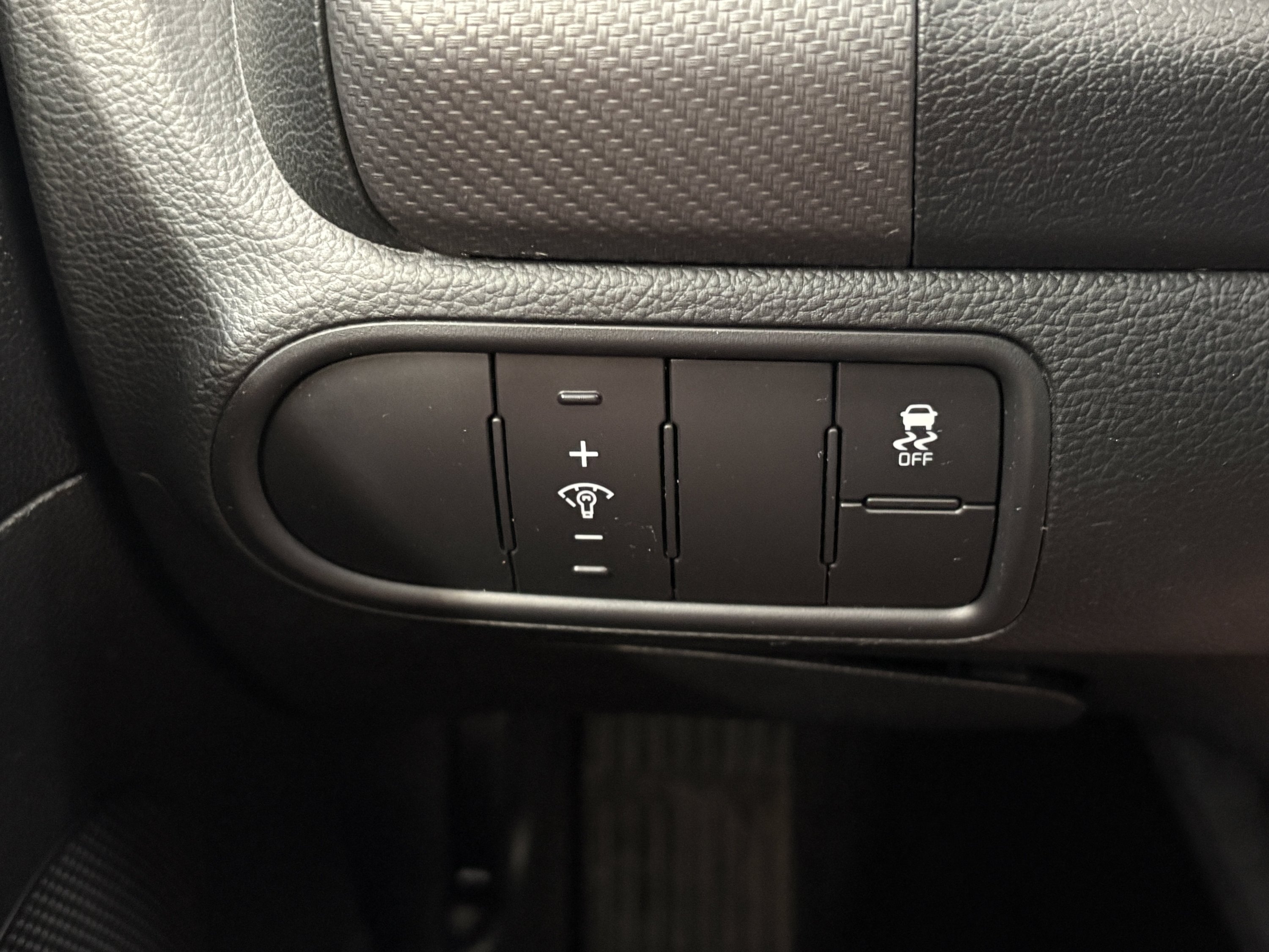 Used 2017 Kia Forte S FWD image 17