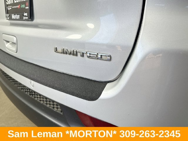 Used 2025 Jeep Compass Limited AWD/4WD image 35