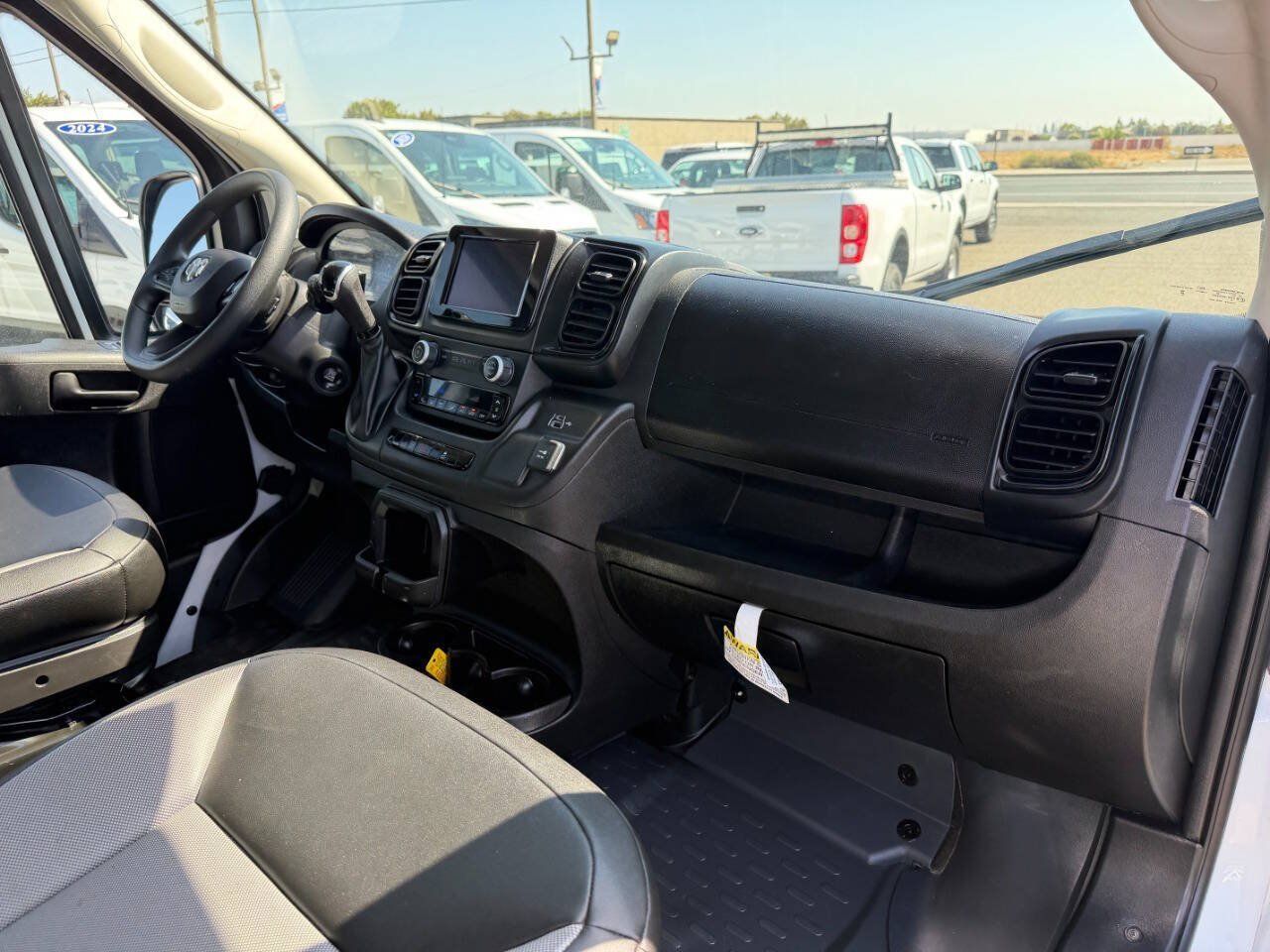 Used 2026 RAM ProMaster 2500 w/ Convenience Group FWD image 14