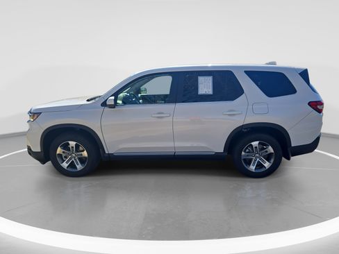 Used 2025 Honda Pilot EX-L image 8