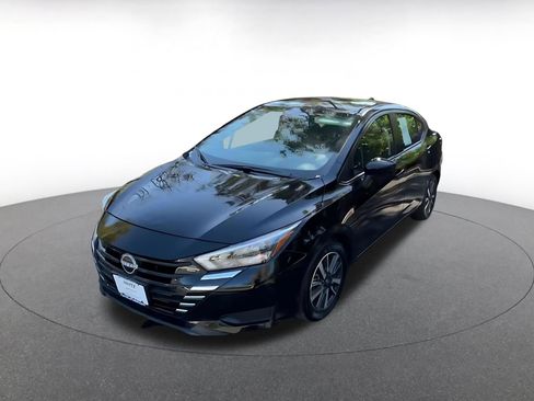 Used 2025 Nissan Versa SV image 7