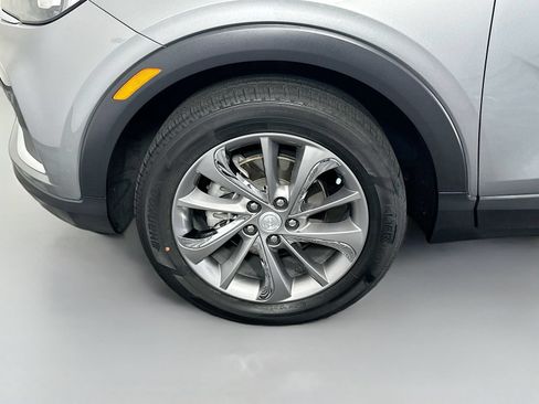 Used 2023 Buick Encore GX Essence w/ Experience Buick Package FWD image 29