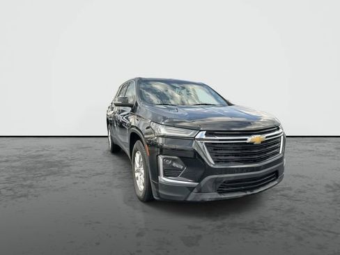 Used 2023 Chevrolet Traverse LS w/ Safety Package image 2