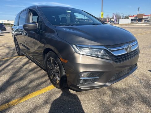 Used 2018 Honda Odyssey Touring image 4