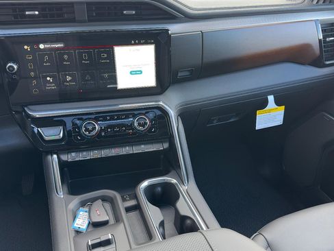 New 2026 GMC Sierra 3500 Denali w/ Denali Reserve Package image 12