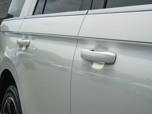 Used 2024 Ford Expedition Limited AWD/4WD image 23