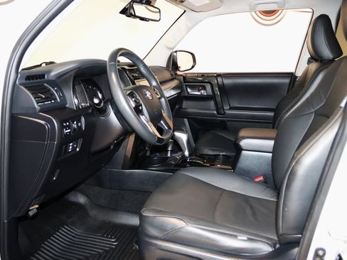 Used 2023 Toyota 4Runner TRD Off-Road image 35