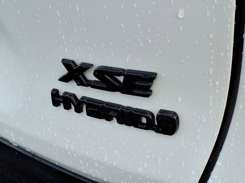 Used 2024 Toyota RAV4 XSE w/ Advanced Technology Package image 25