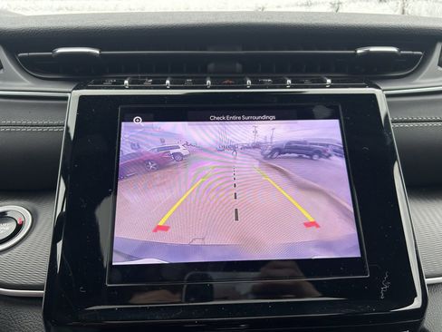 Used 2025 Jeep Grand Cherokee L Laredo w/ Luxury Tech Group I image 23