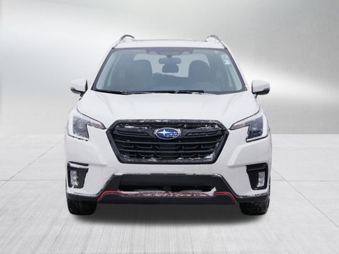 Used 2024 Subaru Forester Sport image 2