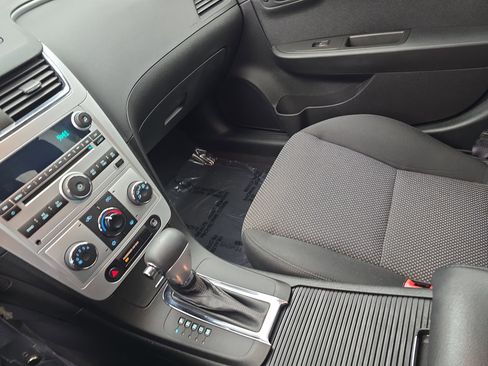 Used 2010 Chevrolet Malibu LT w/ Power Convenience Package image 21