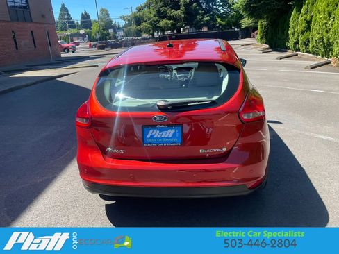 Used 2018 Ford Focus Electric Hatchback FWD image 9