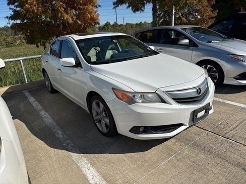 Used 2014 Acura ILX w/ Technology Package image 1
