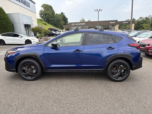 Used 2024 Subaru Crosstrek 2.0i AWD/4WD image 2