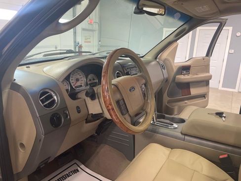 Used 2005 Ford F150 Lariat AWD/4WD image 9