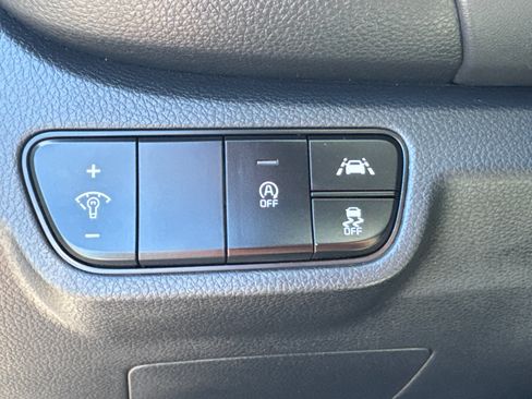 Used 2022 Kia Seltos SX w/ Sunroof Package AWD/4WD image 16