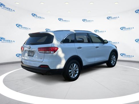 Used 2016 Kia Sorento FWD w/ LX Convenience Package image 5