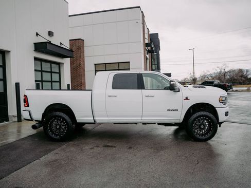 Used 2024 RAM 3500 Laramie w/ Night Edition image 11