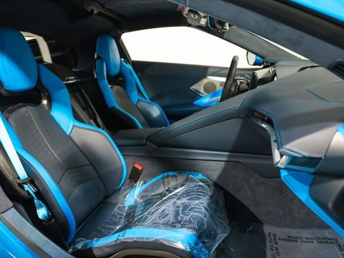 Used 2024 Chevrolet Corvette Stingray Premium Cpe RWD image 23
