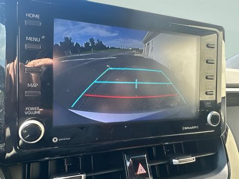 Used 2022 Toyota Corolla SE FWD image 20