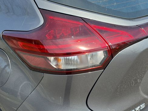 Certified 2025 Nissan Kicks Play S image 31