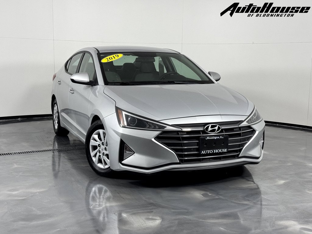 Used 2019 Hyundai Elantra SE FWD image 1