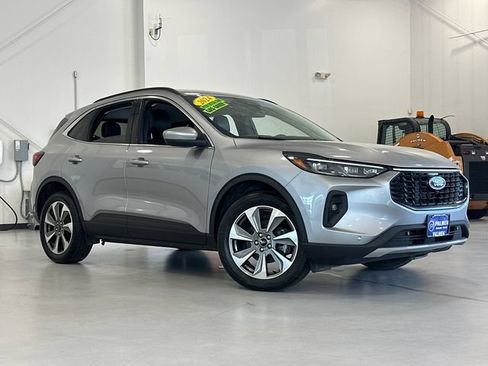 Used 2024 Ford Escape Platinum AWD/4WD image 1