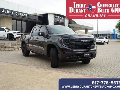 Used 2025 GMC Sierra 1500 Elevation w/ Elevation Premium Package