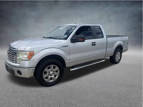Used 2011 Ford F150 XLT w/ XLT Chrome Pkg RWD image 4