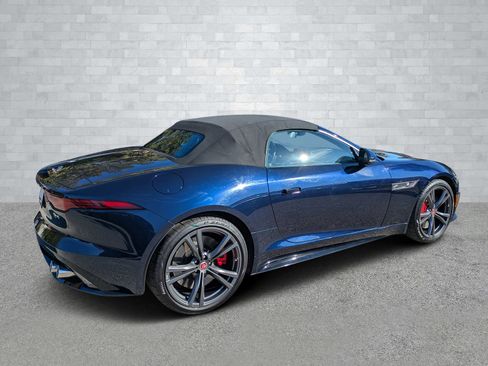 Used 2022 Jaguar F-TYPE R image 5