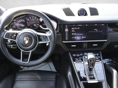 Used 2019 Porsche Cayenne AWD/4WD image 25