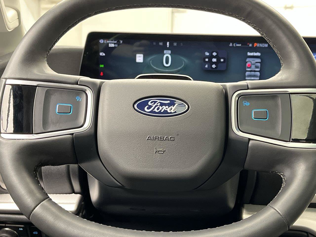 Certified 2025 Ford Expedition Active AWD/4WD image 18