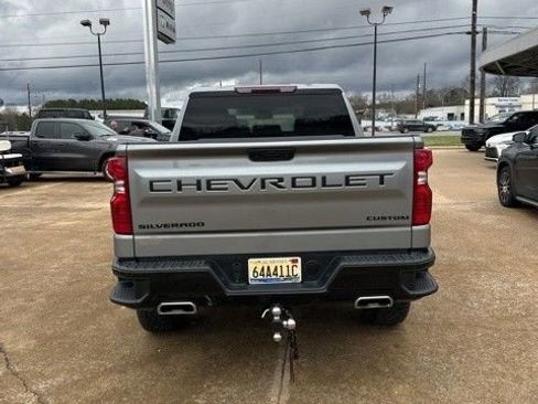 Used 2024 Chevrolet Silverado 1500 Custom Trail Boss w/ LPO, Dark Essentials Package image 6
