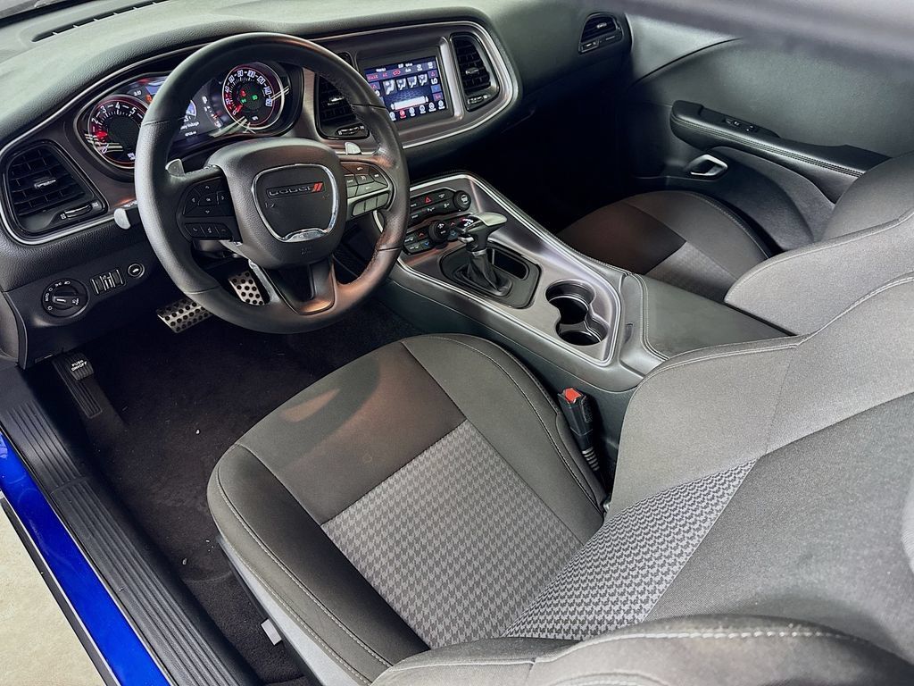 Used 2018 Dodge Challenger R/T RWD image 20
